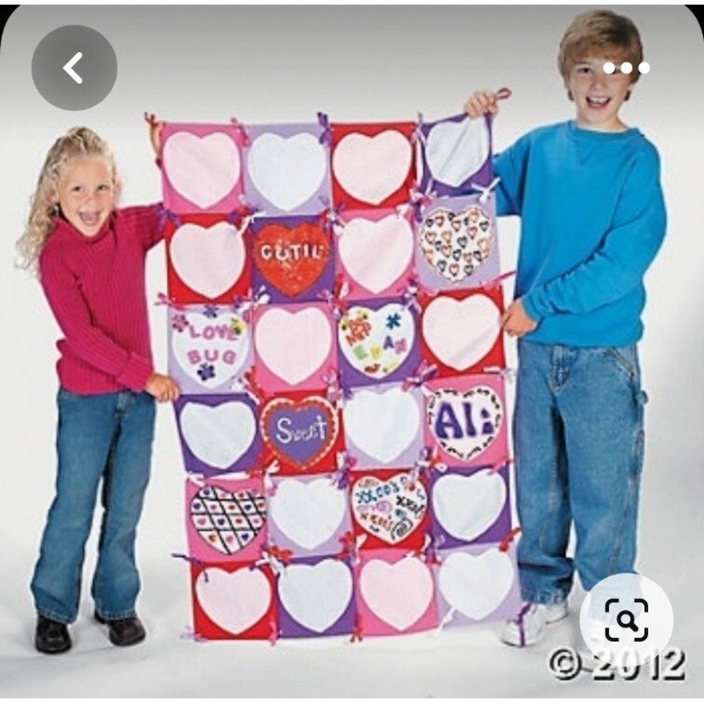 Oriental Trading Company 24 Pocket HEART Classroom 8" Quilt Block DIY Decorate